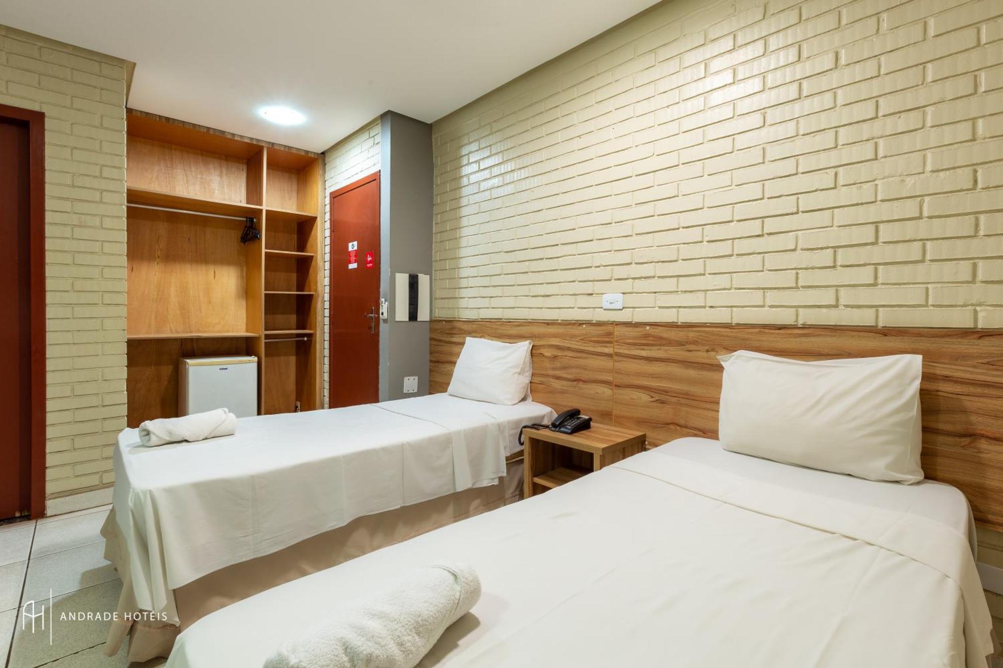 Rede Andrade Goiania Centro Hotel Exterior photo